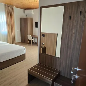 Aleks Hotel