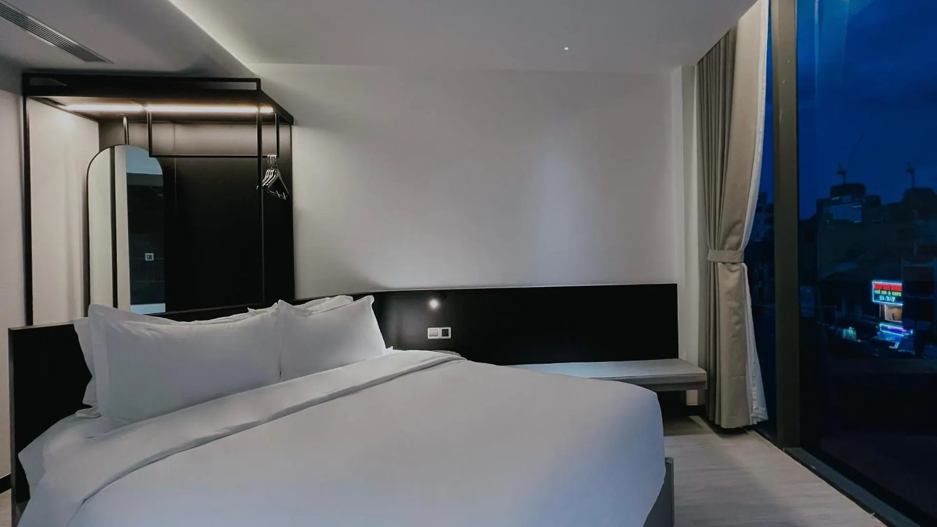The Concept Hotel Hcmc- District 1 Πόλη Χο Τσι Μινχ